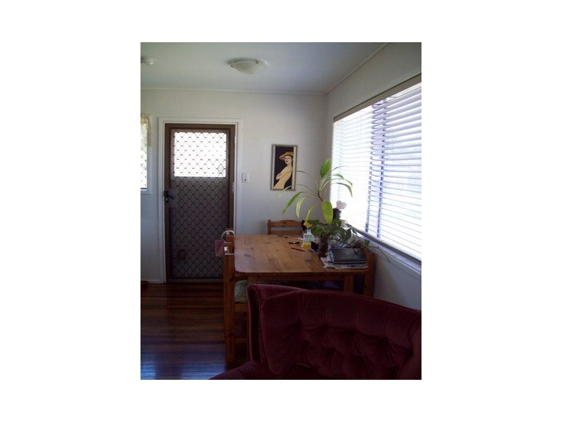 14 Betty Street, Macleay Island QLD 4184