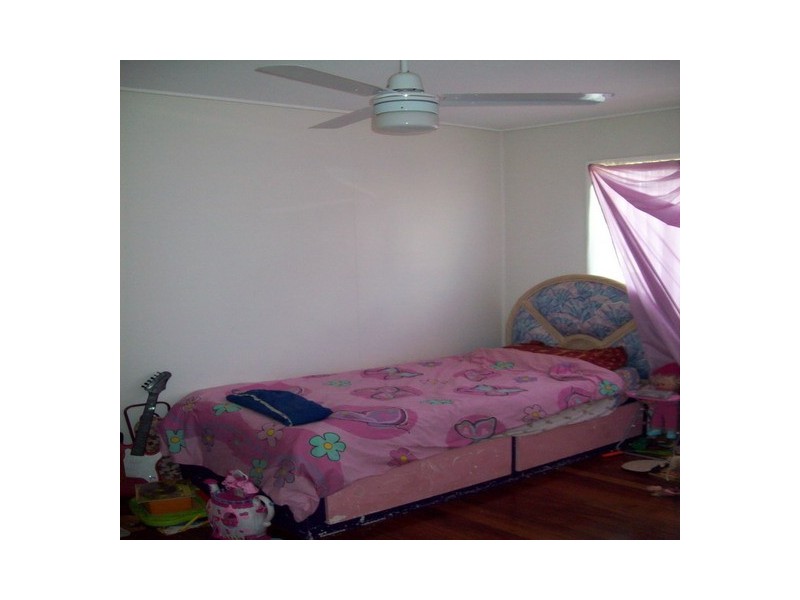 14 Betty Street, Macleay Island QLD 4184