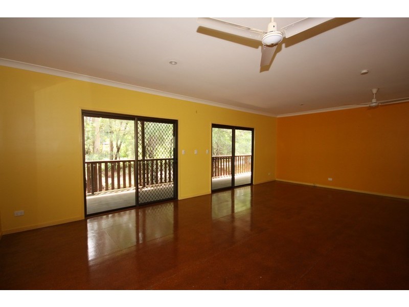 40 Piccaninny St, Macleay Island QLD 4184