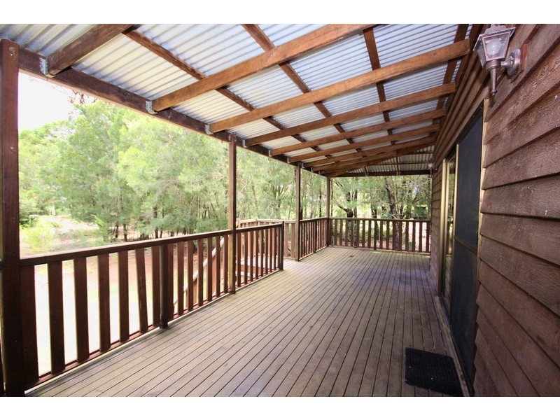 40 Piccaninny St, Macleay Island QLD 4184