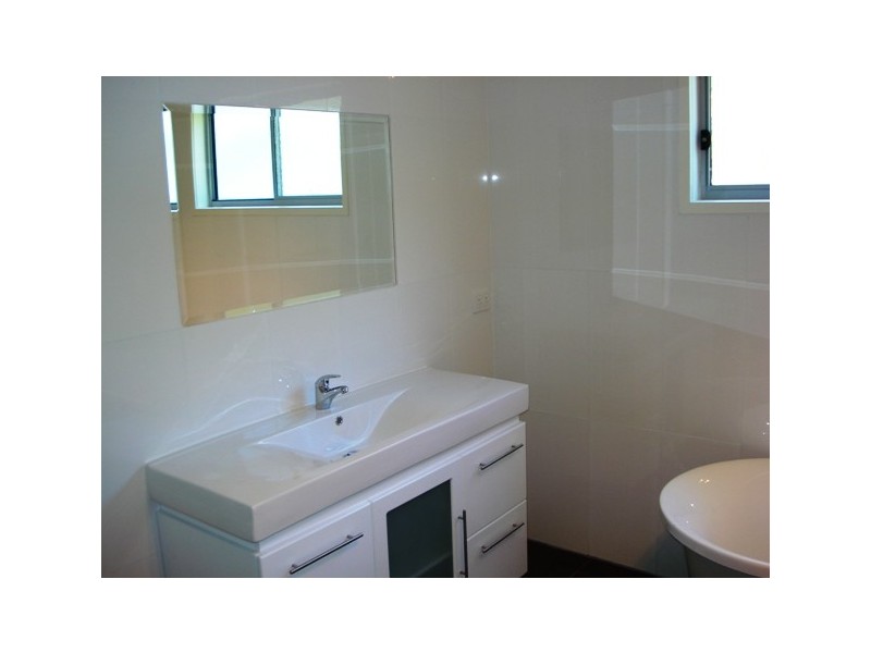 141 High Central Road, Macleay Island QLD 4184