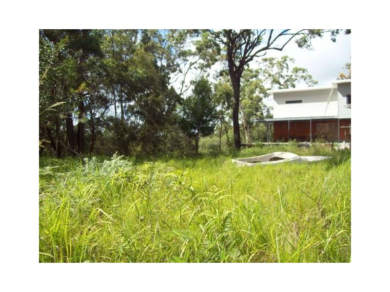 11 Blue Bay, Perulpa Island QLD 4184