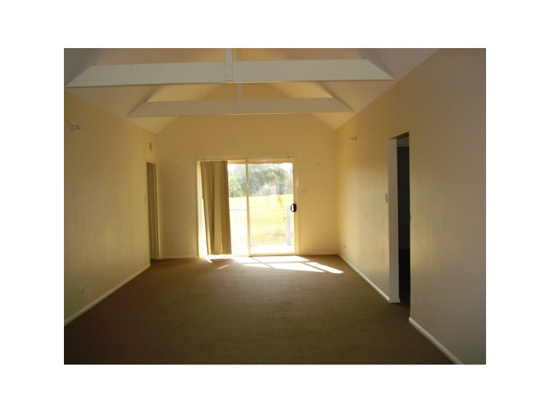 23  Lonicera Street, Macleay Island QLD 4184