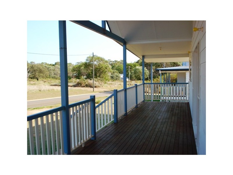 23  Lonicera Street, Macleay Island QLD 4184
