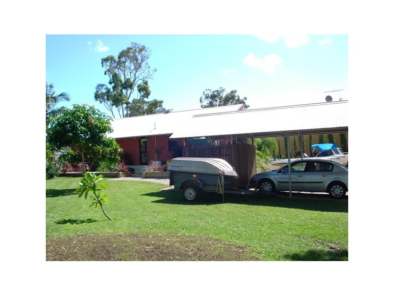5 Wake Street, Macleay Island QLD 4184