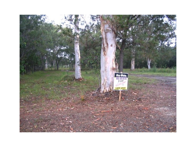 22 Florence, Macleay Island QLD 4184