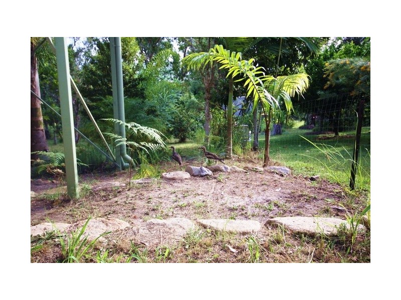 8 Kalara Street, Macleay Island QLD 4184