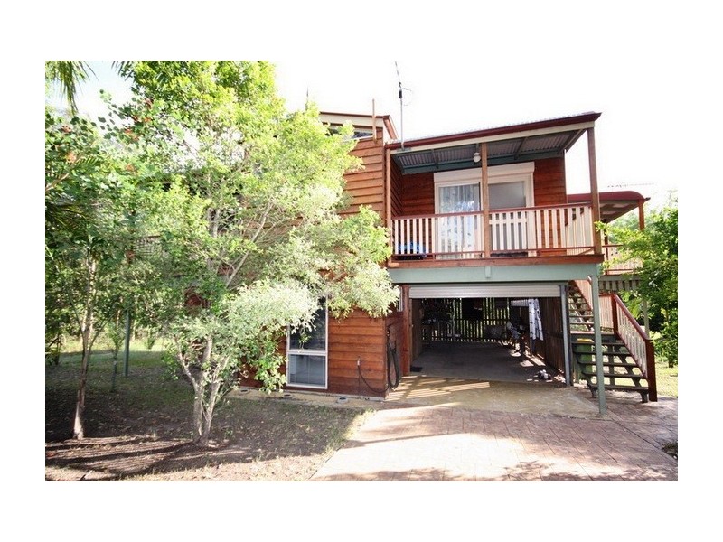 8 Kalara Street, Macleay Island QLD 4184