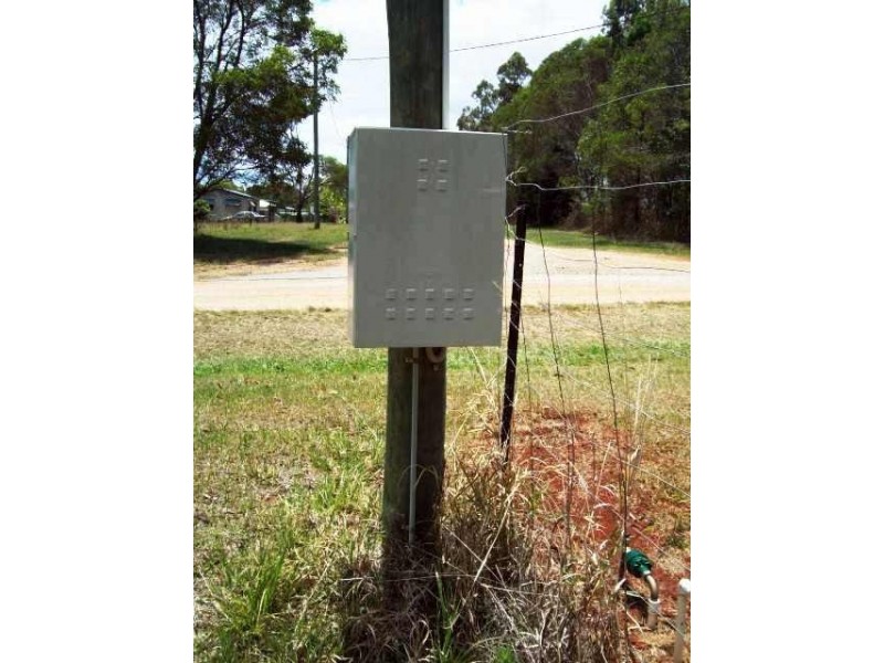 16 Cooee Cres, Macleay Island QLD 4184