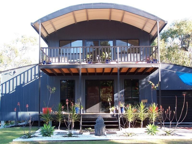 24 Barramundi Street, Macleay Island QLD 4184