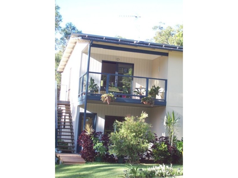 11 Jane Street, Macleay Island QLD 4184