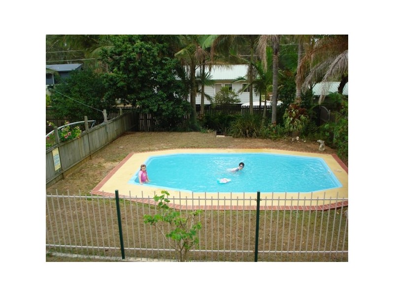 35 Scotts Road, Macleay Island QLD 4184