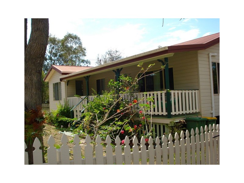 35 Scotts Road, Macleay Island QLD 4184