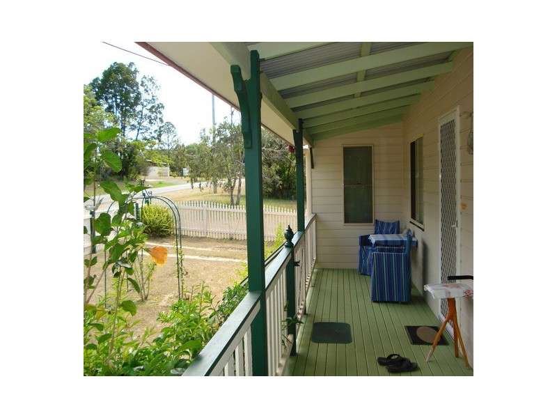 35 Scotts Road, Macleay Island QLD 4184