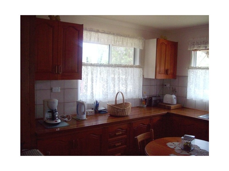 35 Florence Street, Macleay Island QLD 4184