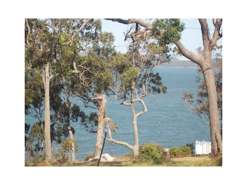 80 Beelong Street, Macleay Island QLD 4184