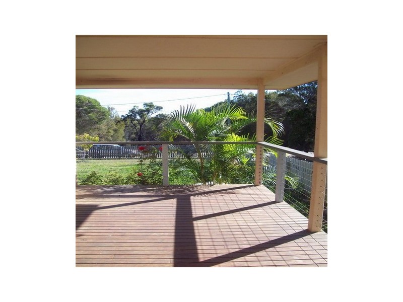 9 Deviot Street, Macleay Island QLD 4184