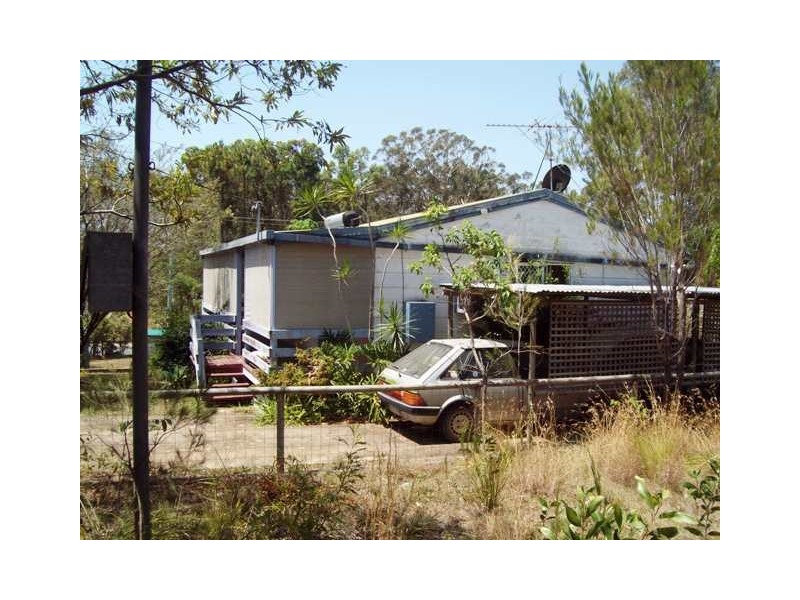 38 Brighton Rd, Macleay Island QLD 4184