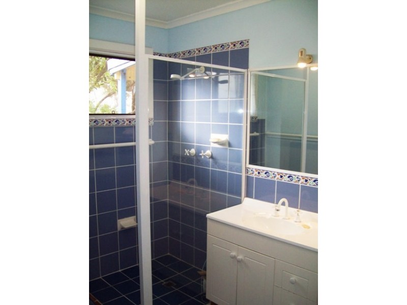 2 Quail Place, Macleay Island QLD 4184