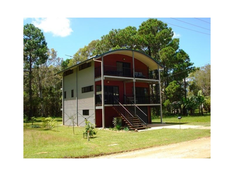 30 Paula Parade, Lamb Island QLD 4184