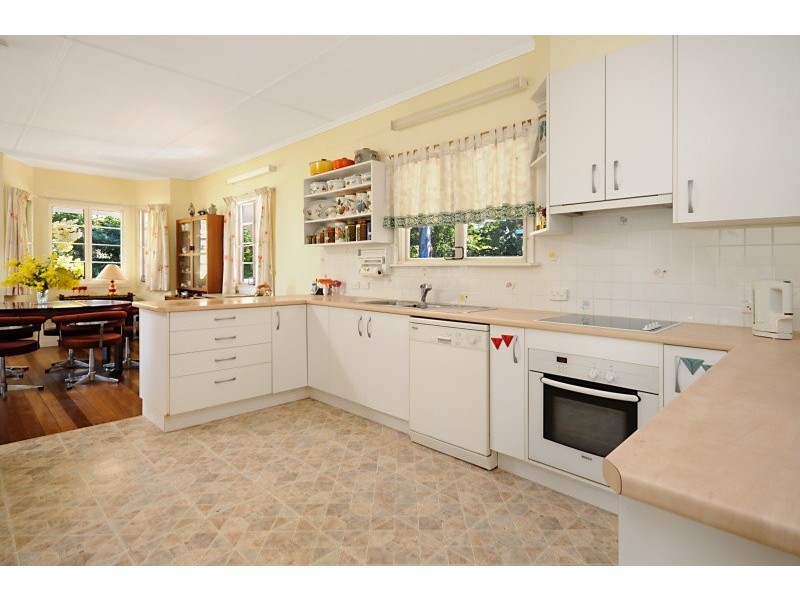 12-20  Pine Avenue, Lamb Island QLD 4184