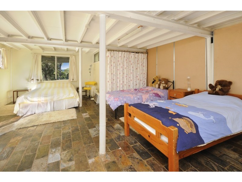 12-20  Pine Avenue, Lamb Island QLD 4184