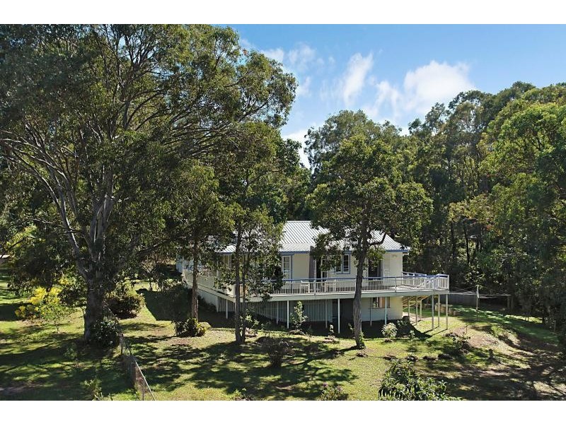 12-20  Pine Avenue, Lamb Island QLD 4184
