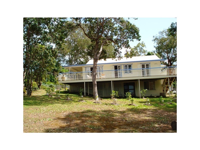 12-20  Pine Avenue, Lamb Island QLD 4184