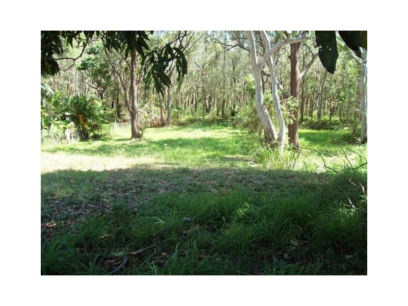 83 Western Road, Macleay Island QLD 4184