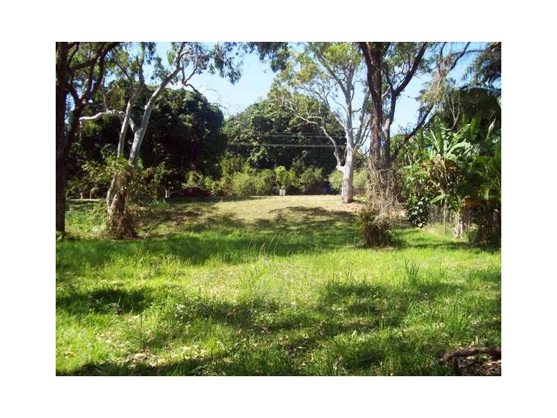 83 Western Road, Macleay Island QLD 4184