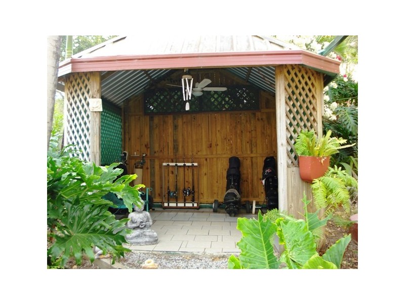 8 Mawarra Street, Macleay Island QLD 4184