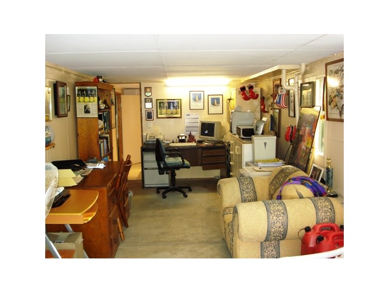 8 Mawarra Street, Macleay Island QLD 4184