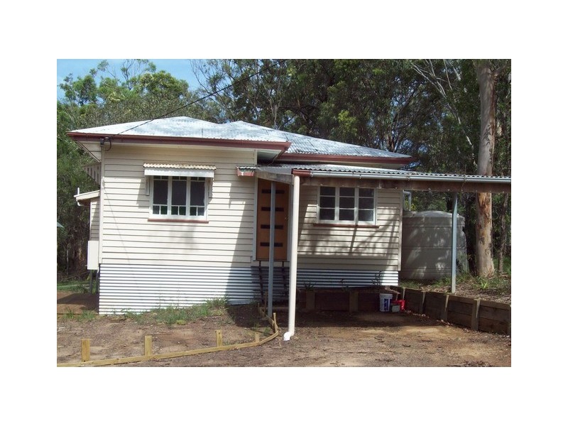 70 High Central Road, Macleay Island QLD 4184