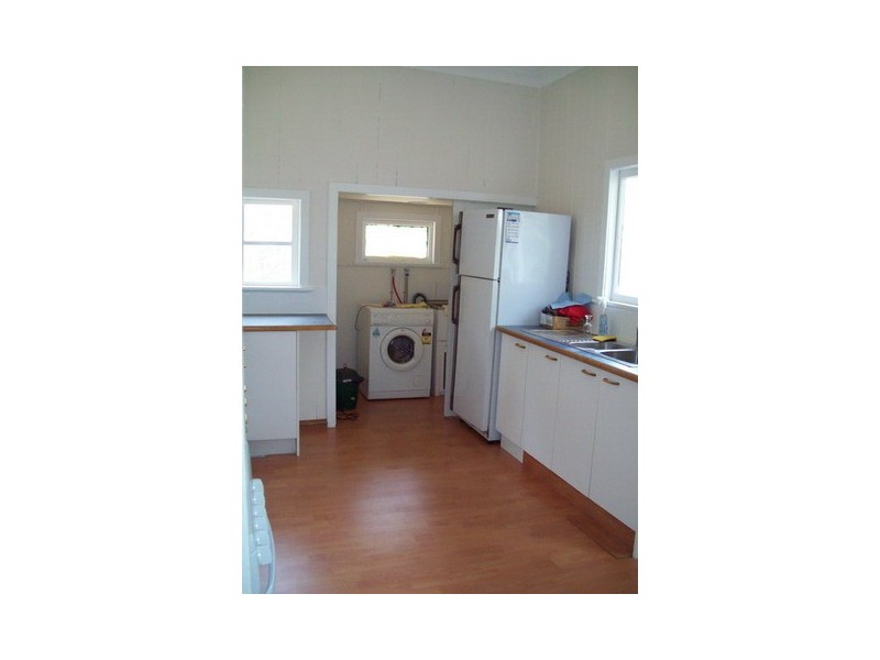 70 High Central Road, Macleay Island QLD 4184
