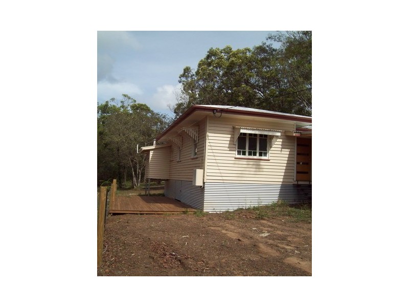 70 High Central Road, Macleay Island QLD 4184