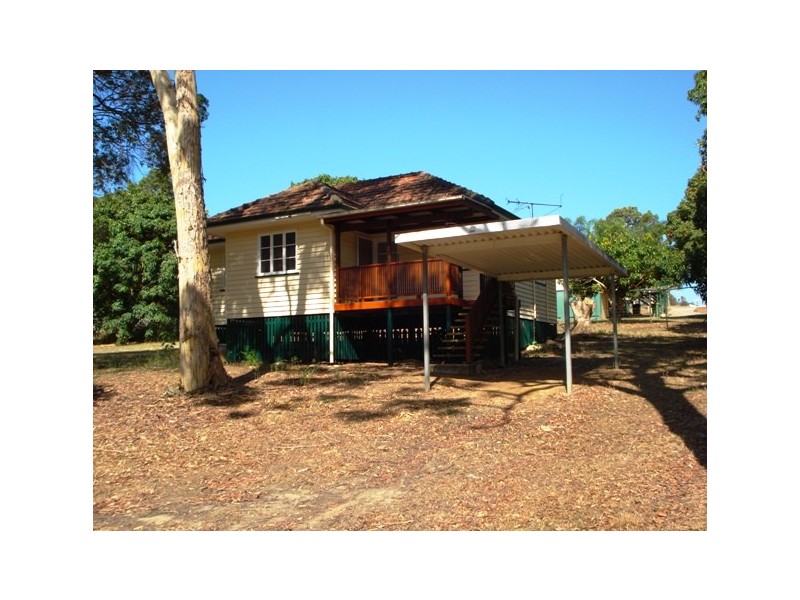 10 Rhodes Street, Macleay Island QLD 4184