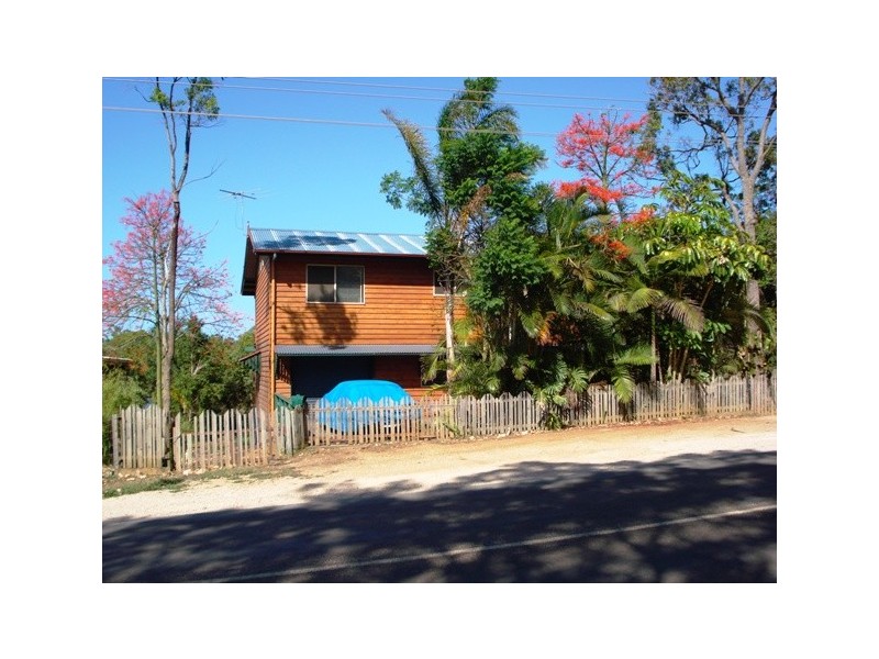 106 High Central Road, Macleay Island QLD 4184