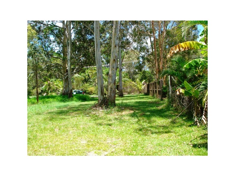 80 Charles Terrace, Macleay Island QLD 4184