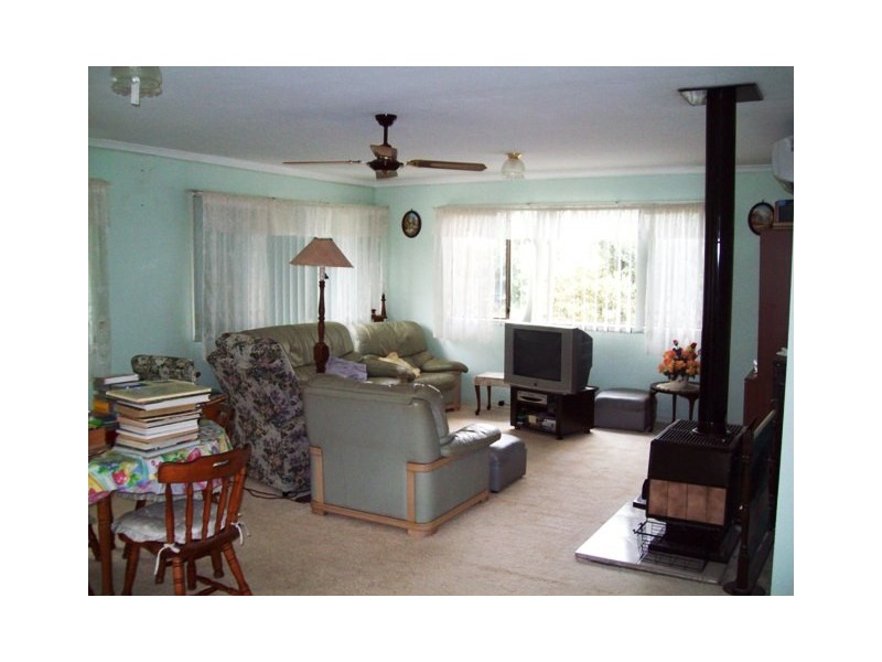 11 Alexander, Macleay Island QLD 4184