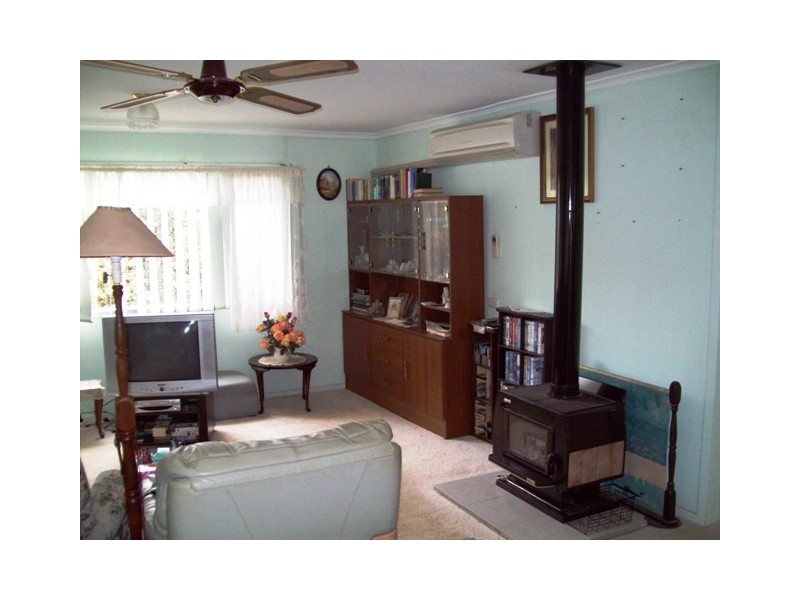 11 Alexander, Macleay Island QLD 4184