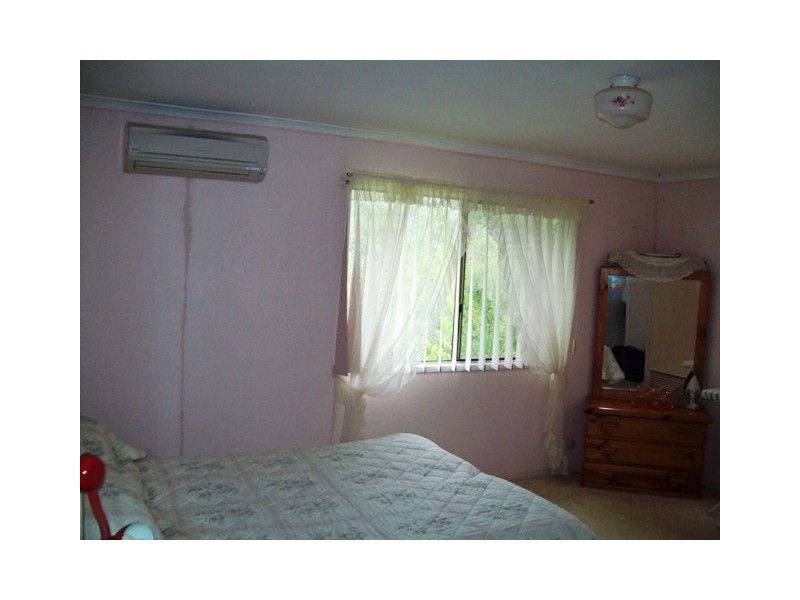 11 Alexander, Macleay Island QLD 4184