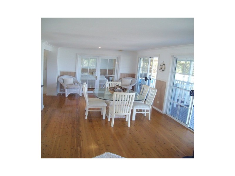 7 Golden Sands, Macleay Island QLD 4184