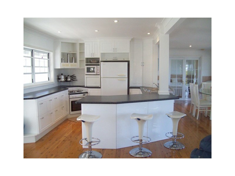 7 Golden Sands, Macleay Island QLD 4184