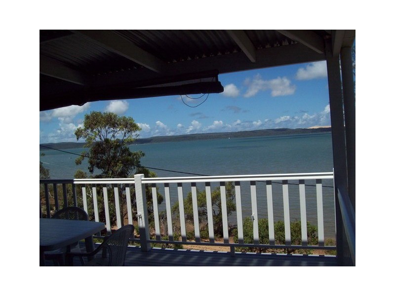 7 Golden Sands, Macleay Island QLD 4184