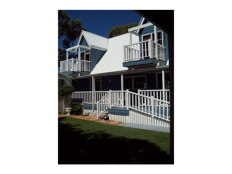 7 Golden Sands, Macleay Island QLD 4184