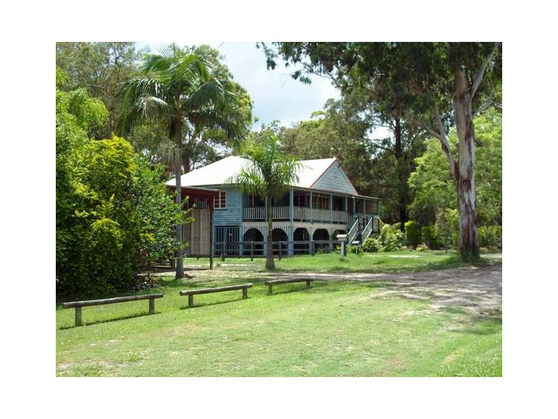 15 Orana St, Macleay Island QLD 4184