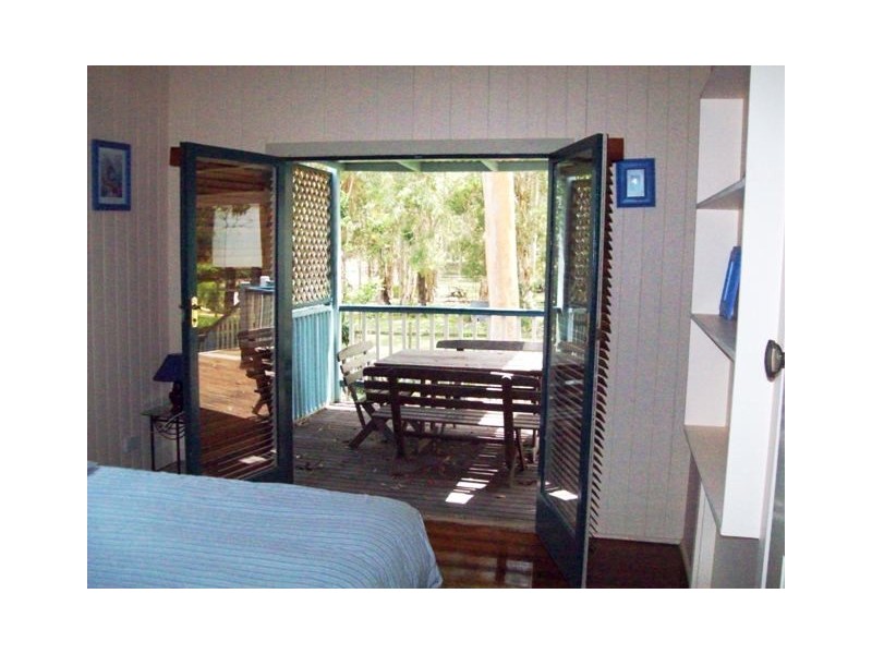 15 Orana St, Macleay Island QLD 4184
