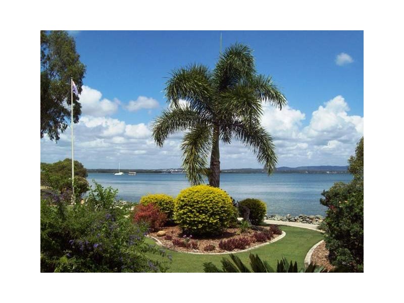 15 Orana St, Macleay Island QLD 4184