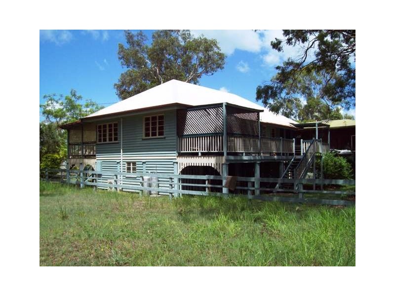 15 Orana St, Macleay Island QLD 4184
