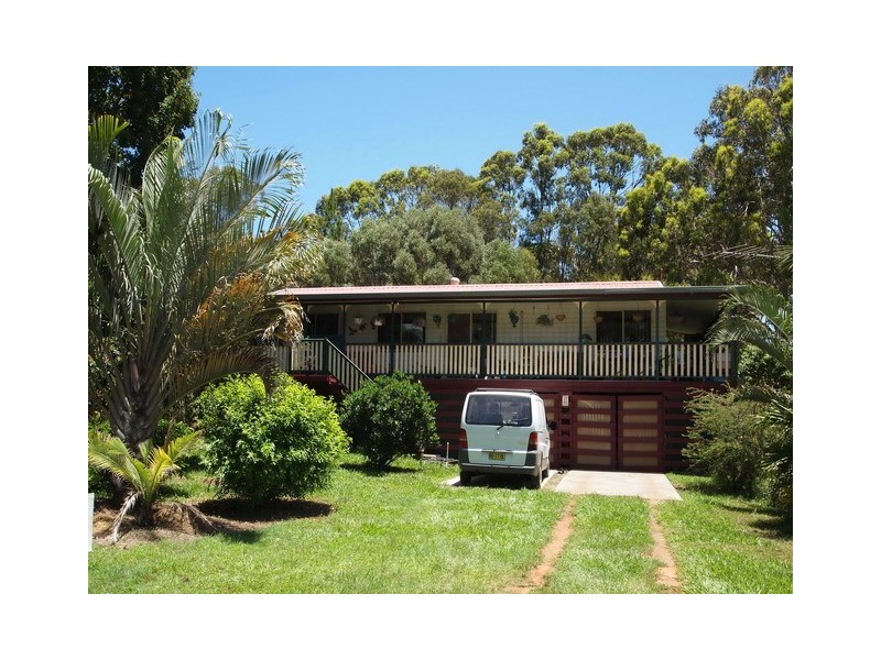 18 Granadilla St, Macleay Island QLD 4184